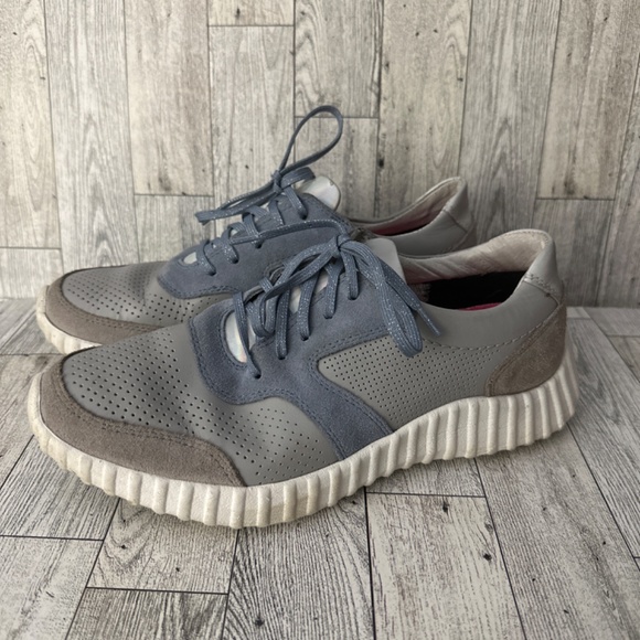 Johnston and murphy women’s gray iradecent lace up fashion sneakers size… - Picture 2 of 7